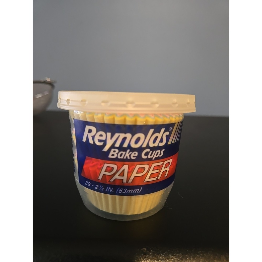 Reynolds Baking Cups Paper Mini 2 1/2" 88 Ct Yellow Pink‎ Blue Easter